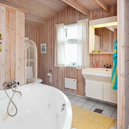 펜션 Two-bedroom Holiday In Orsted 5 *