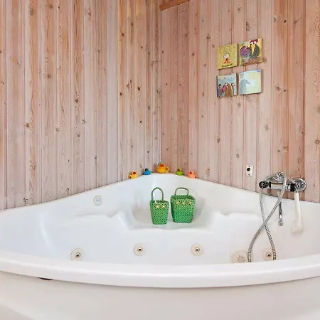 Two-bedroom Holiday In Orsted 5 Sonderby (Midtjylland)